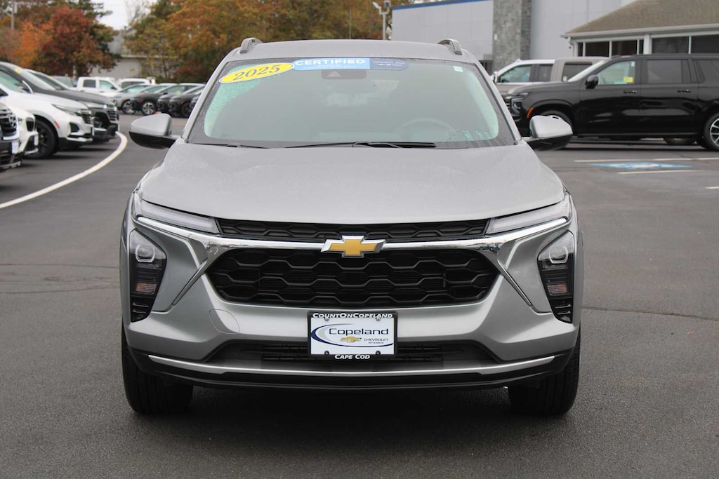 Certified 2025 Chevrolet Trax LT SUV
