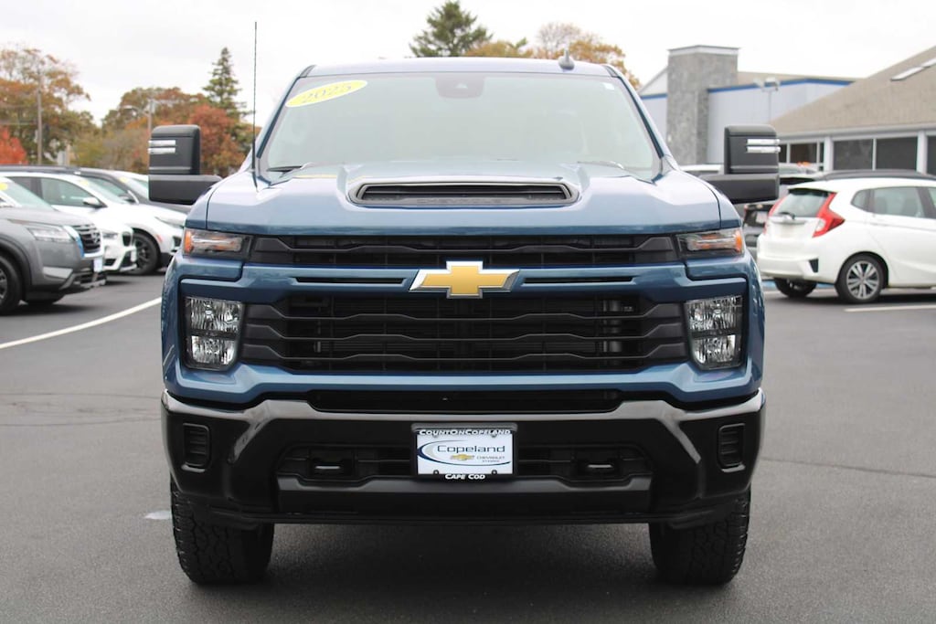 Used 2025 Chevrolet Silverado 2500 HD Custom Truck Crew Cab