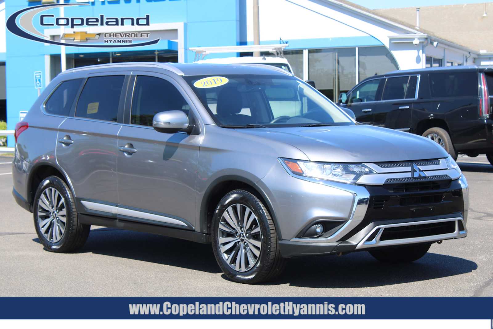 2019 Mitsubishi Outlander SEL S-AWC's photo