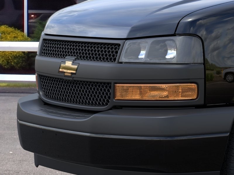 2026 Chevrolet Express Cargo Work Van - Photo 37