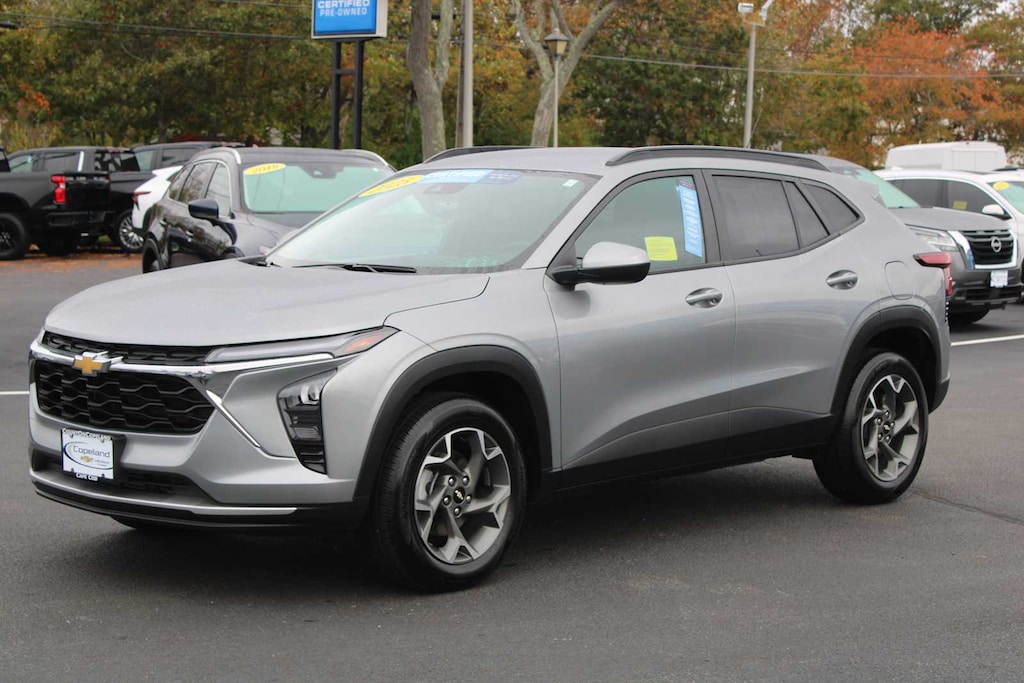 Certified 2025 Chevrolet Trax LT SUV