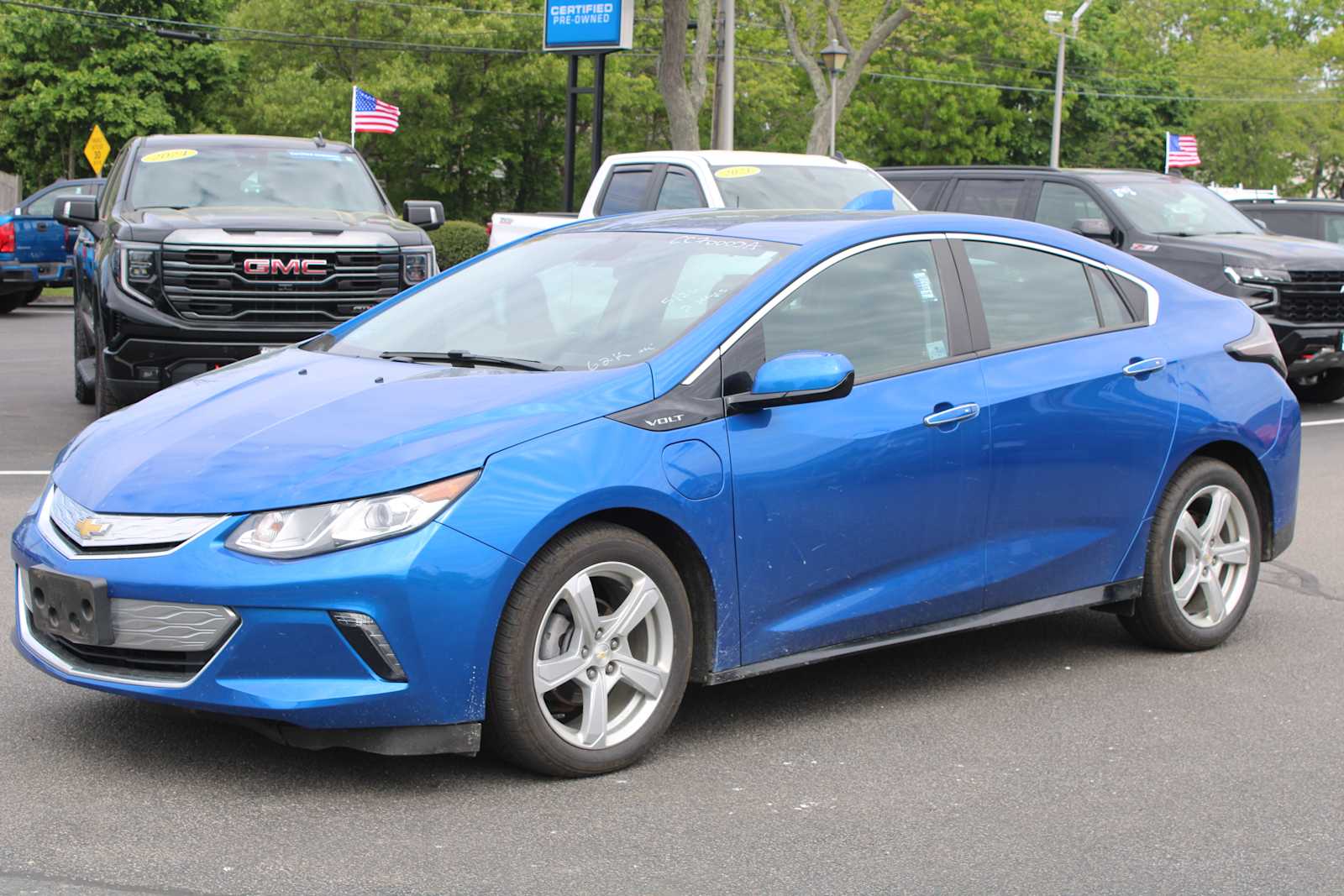 Used 2018 Chevrolet Volt LT with VIN 1G1RC6S54JU112328 for sale in Barnstable, MA