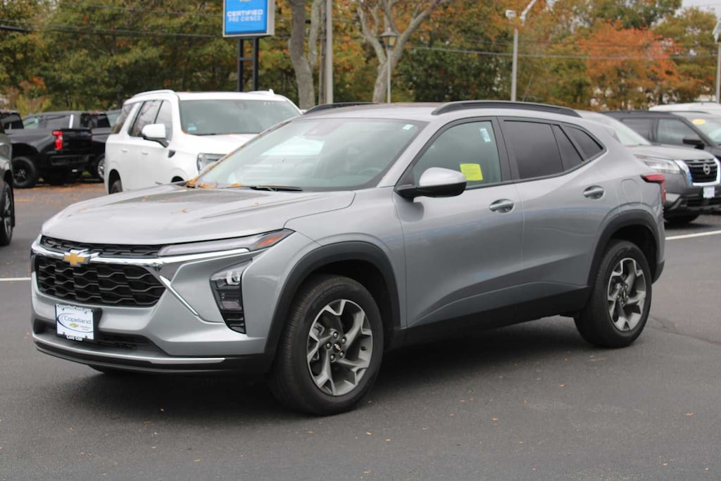 Certified 2025 Chevrolet Trax LT SUV