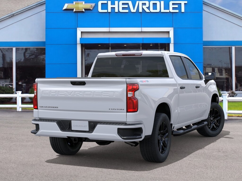 New 2026 Chevrolet Silverado 1500 Custom Truck
