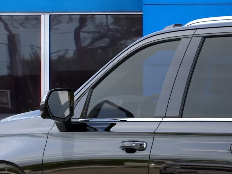 2026 Chevrolet Suburban Premier - Photo 12