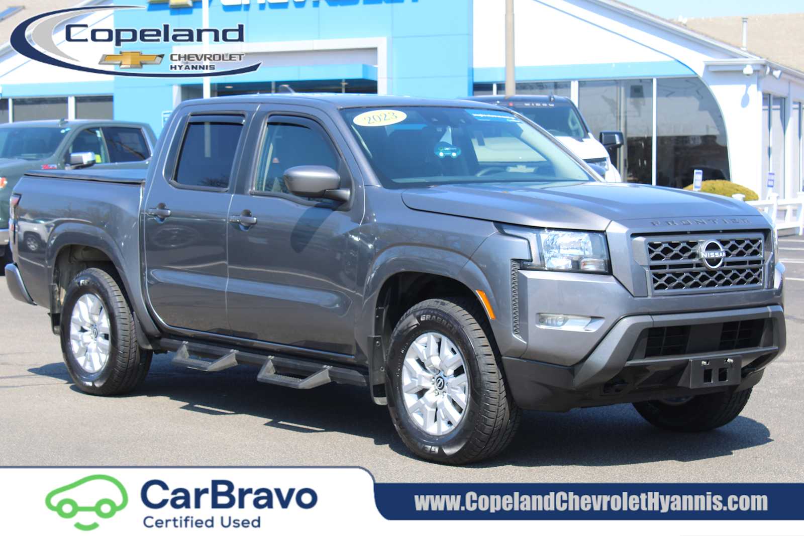 2023 Nissan Frontier SV Crew Cab 4X4 SWB's photo