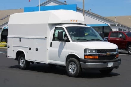 2025 Chevrolet Express Cutaway 3500 1WT Cutaway Van