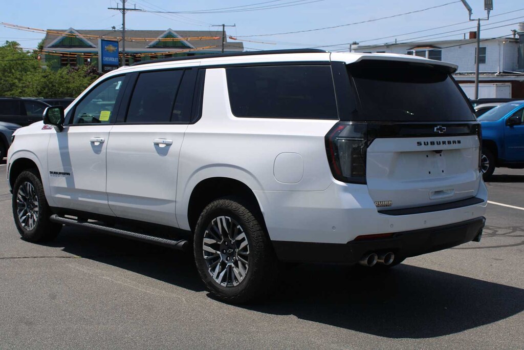 Used 2025 Chevrolet Suburban Z71 SUV