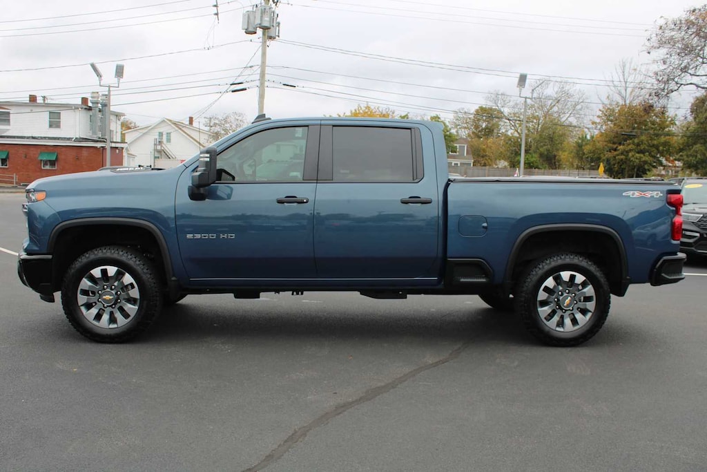 Used 2025 Chevrolet Silverado 2500 HD Custom Truck Crew Cab
