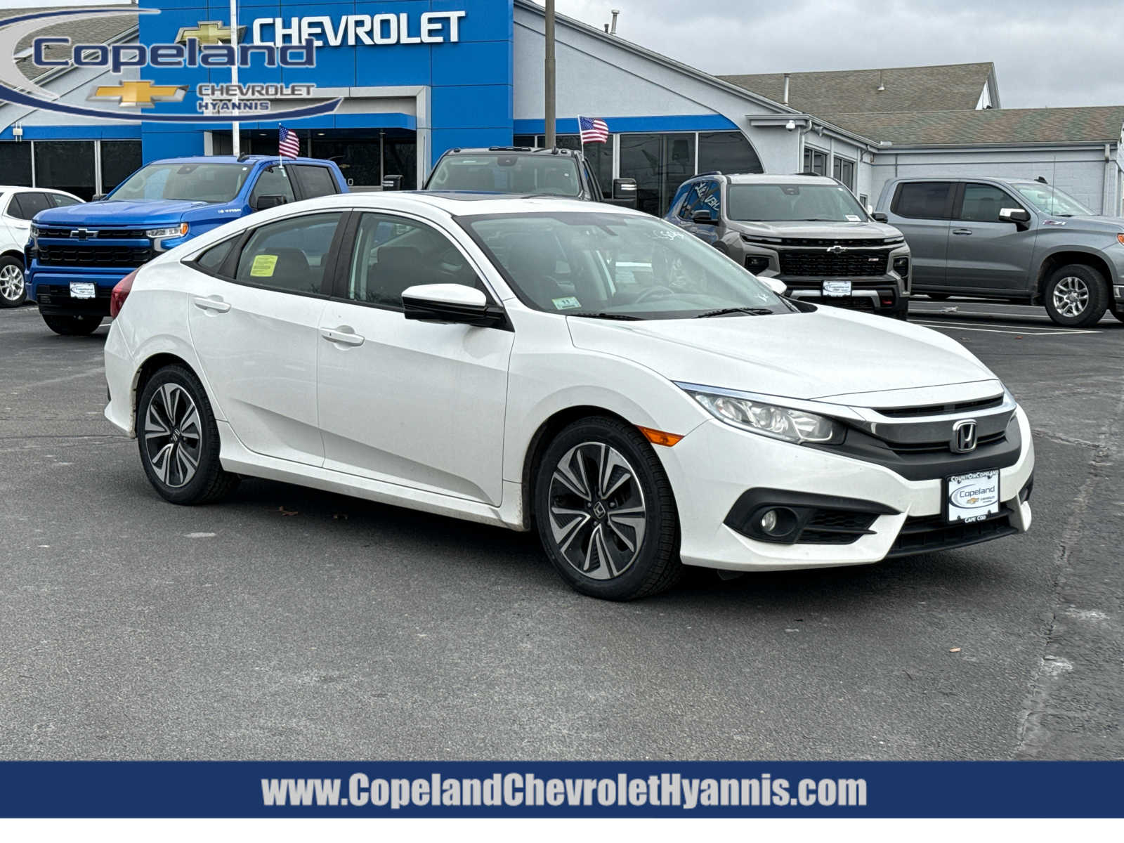 2018 Honda Civic EX-T's photo