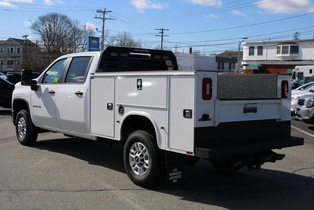 2024 Chevrolet Silverado 2500HD photo 3