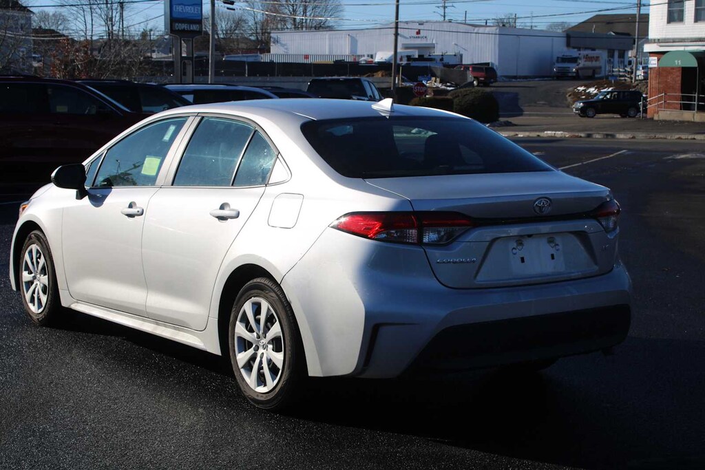 Used 2025 Toyota Corolla LE Sedan