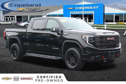 2023 GMC Sierra 1500 AT4X Truck Crew Cab