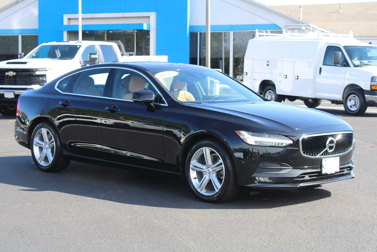 2017 Volvo S90