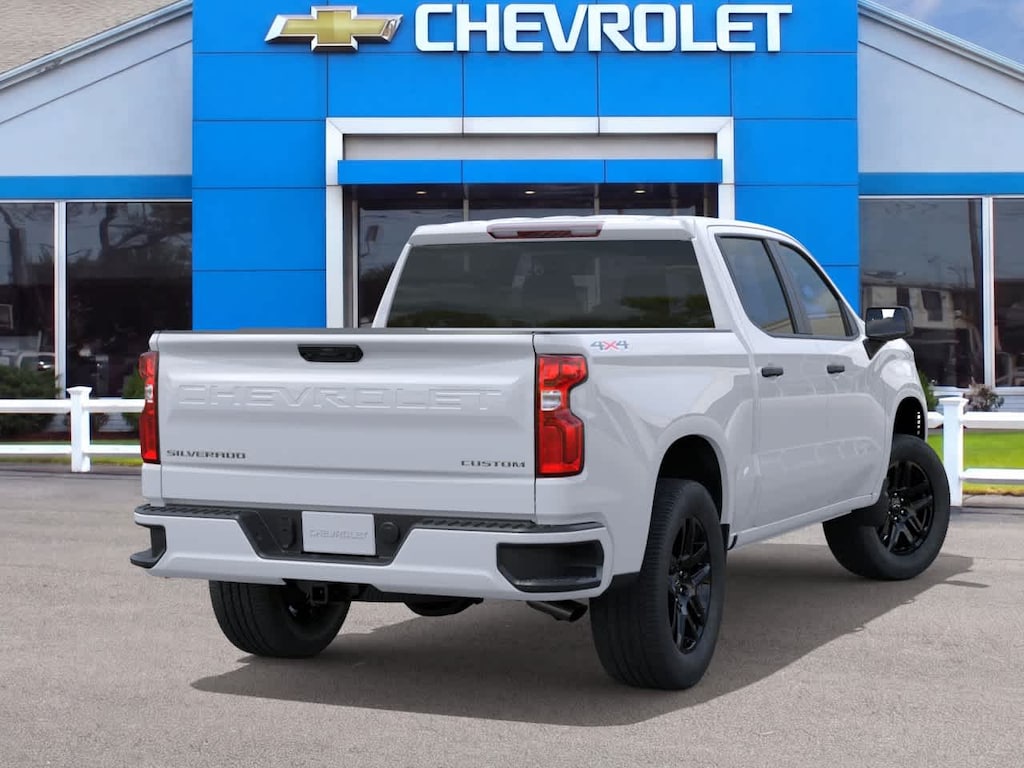 New 2026 Chevrolet Silverado 1500 Custom Truck
