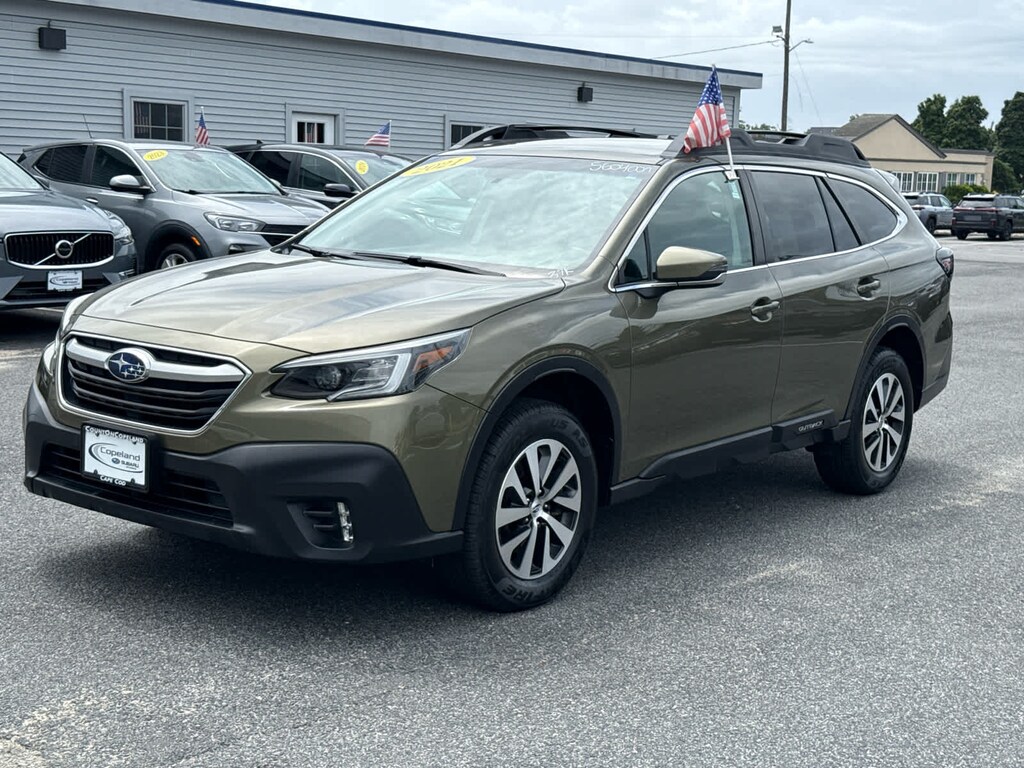 Used 2021 Subaru Outback Premium SUV