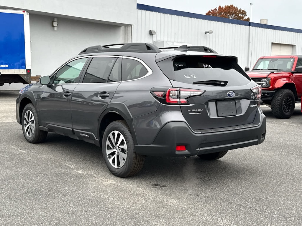 New 2025 Subaru Outback Premium SUV