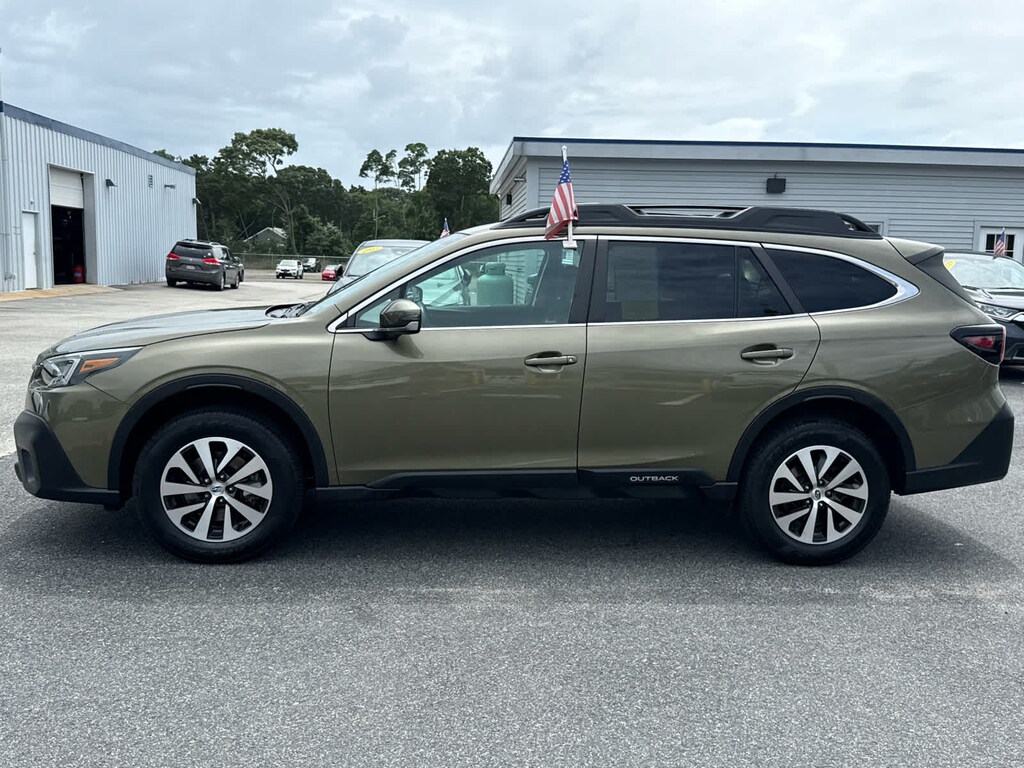 Used 2021 Subaru Outback Premium SUV
