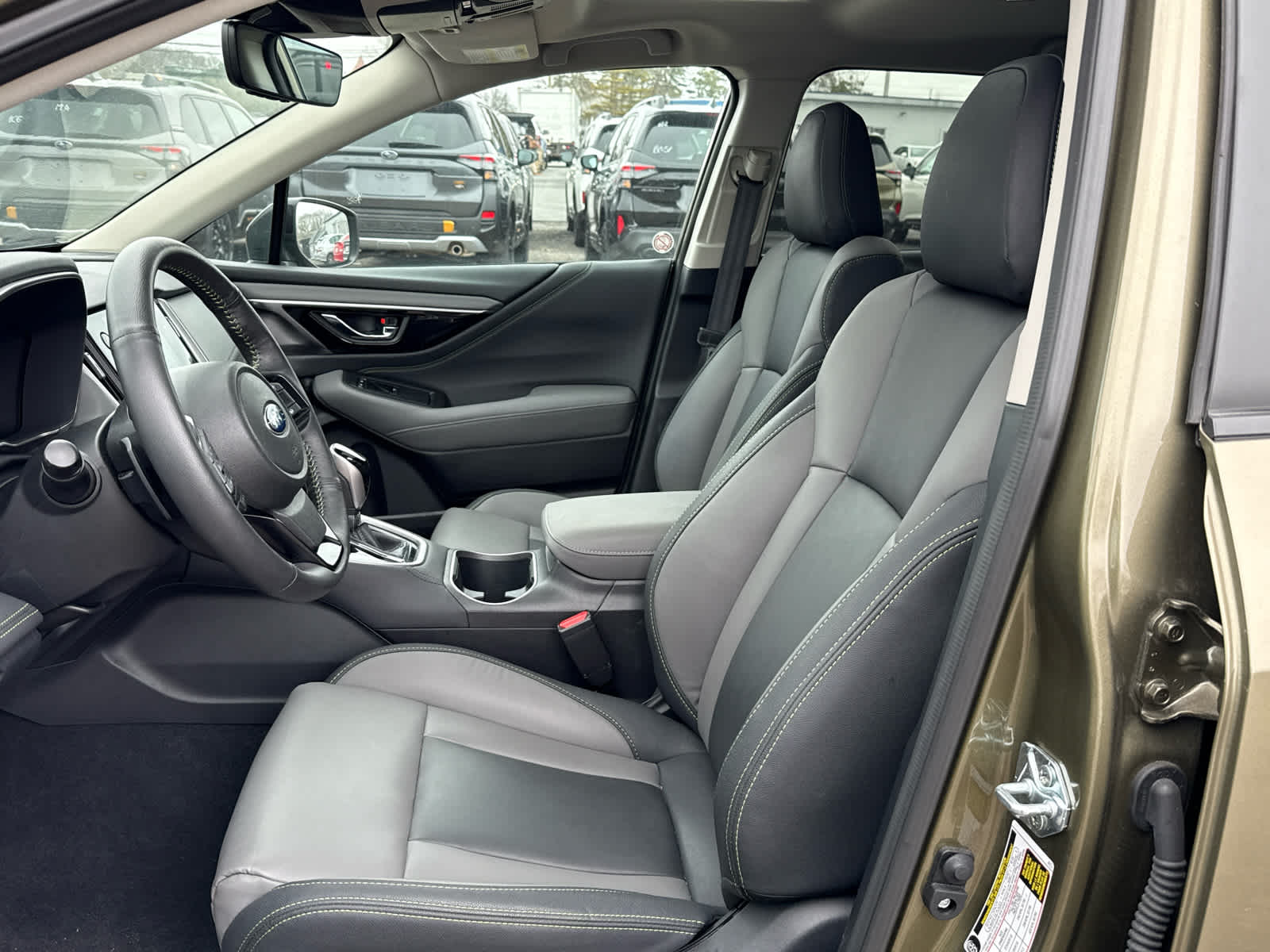 View vehicle photo 5