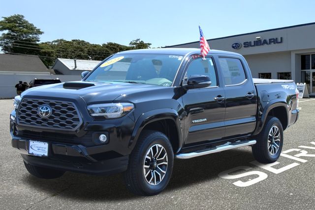 2023 Toyota Tacoma TRD Sport photo 3