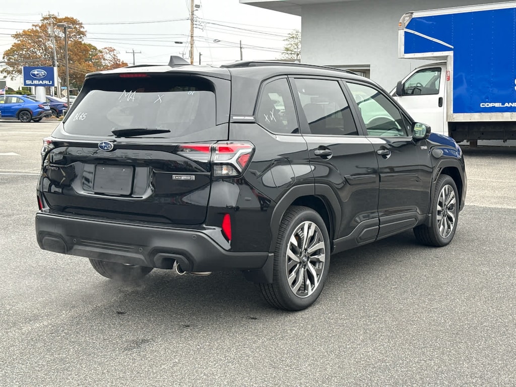 New 2025 Subaru Forester Hybrid Touring SUV
