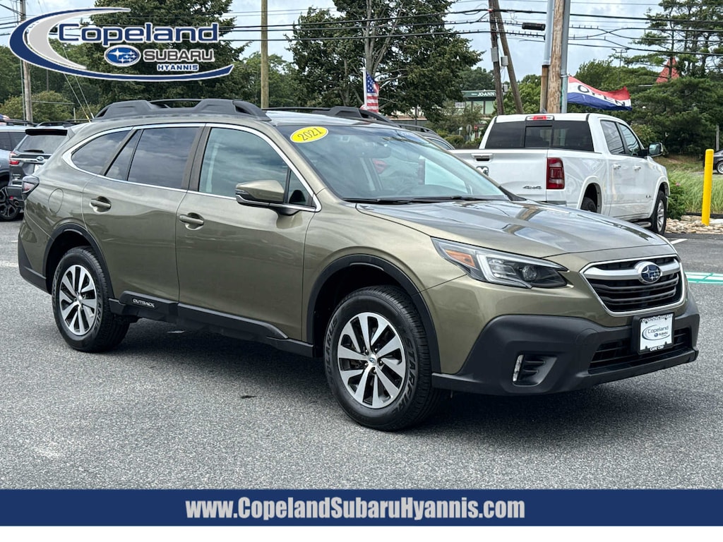 Used 2021 Subaru Outback Premium SUV