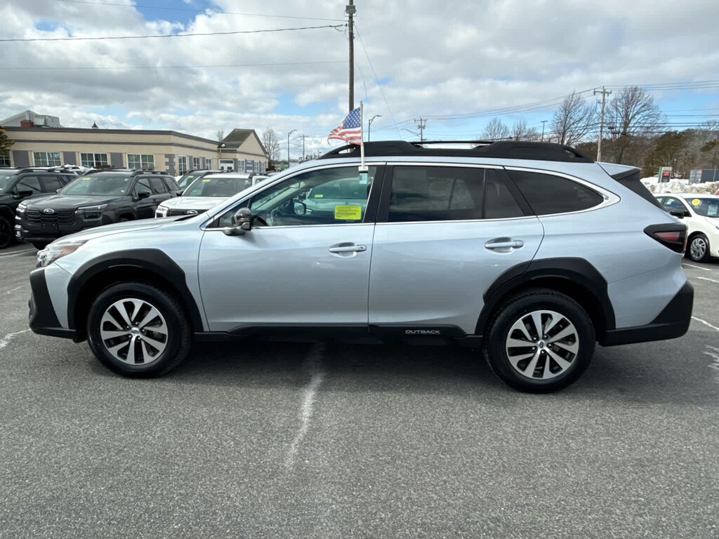 Used 2023 Subaru Outback Premium CVT