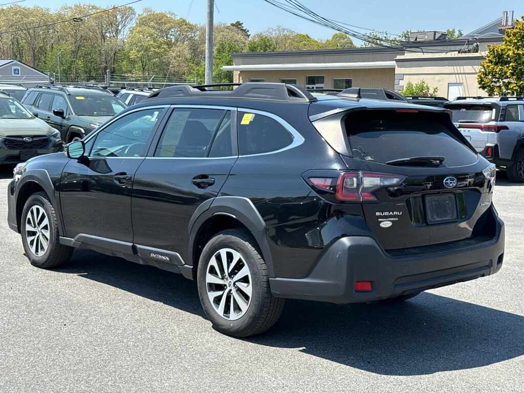 Used 2024 Subaru Outback Premium AWD