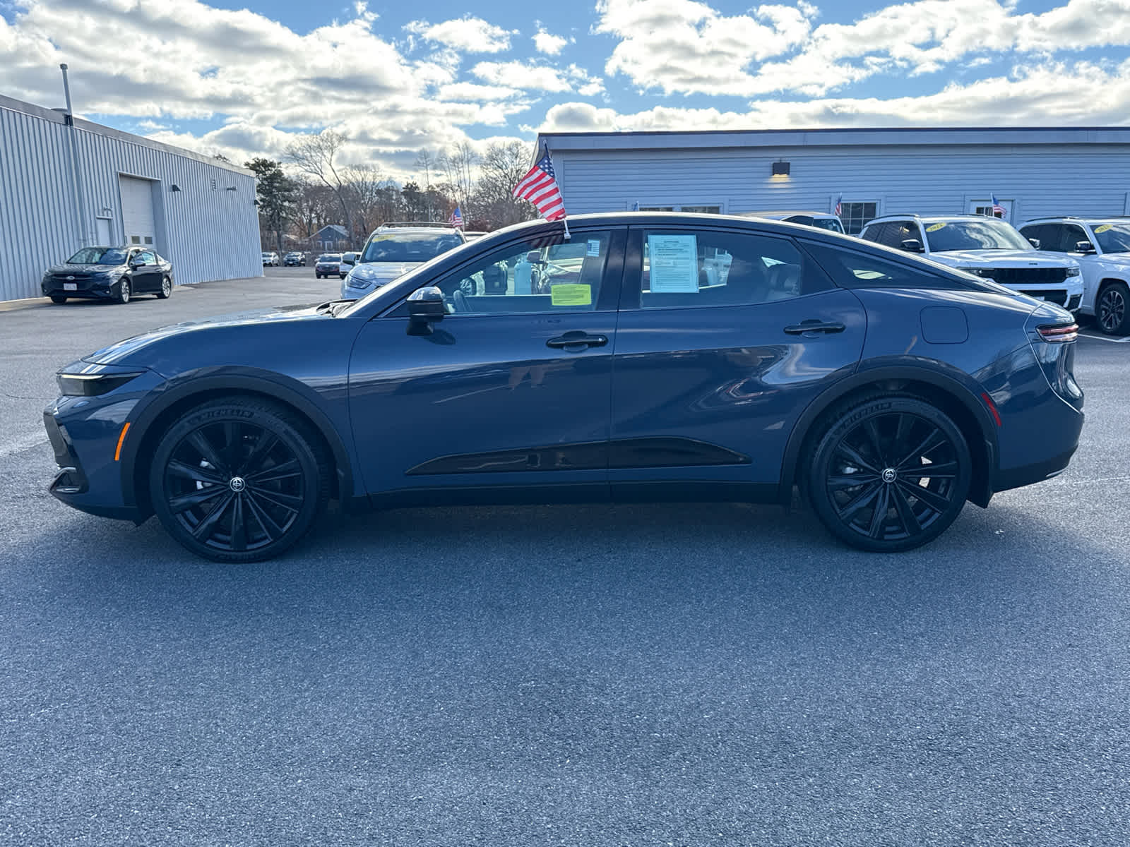 2025 Toyota Crown photo 4