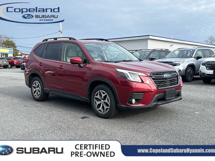 2022 Subaru Forester Premium CVT