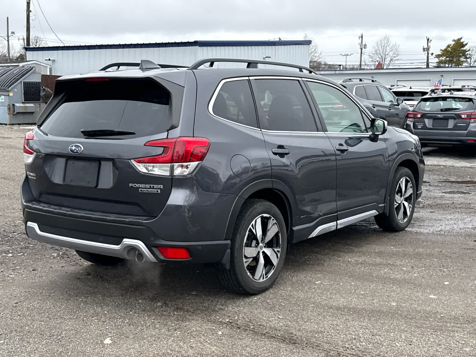 View vehicle photo 4