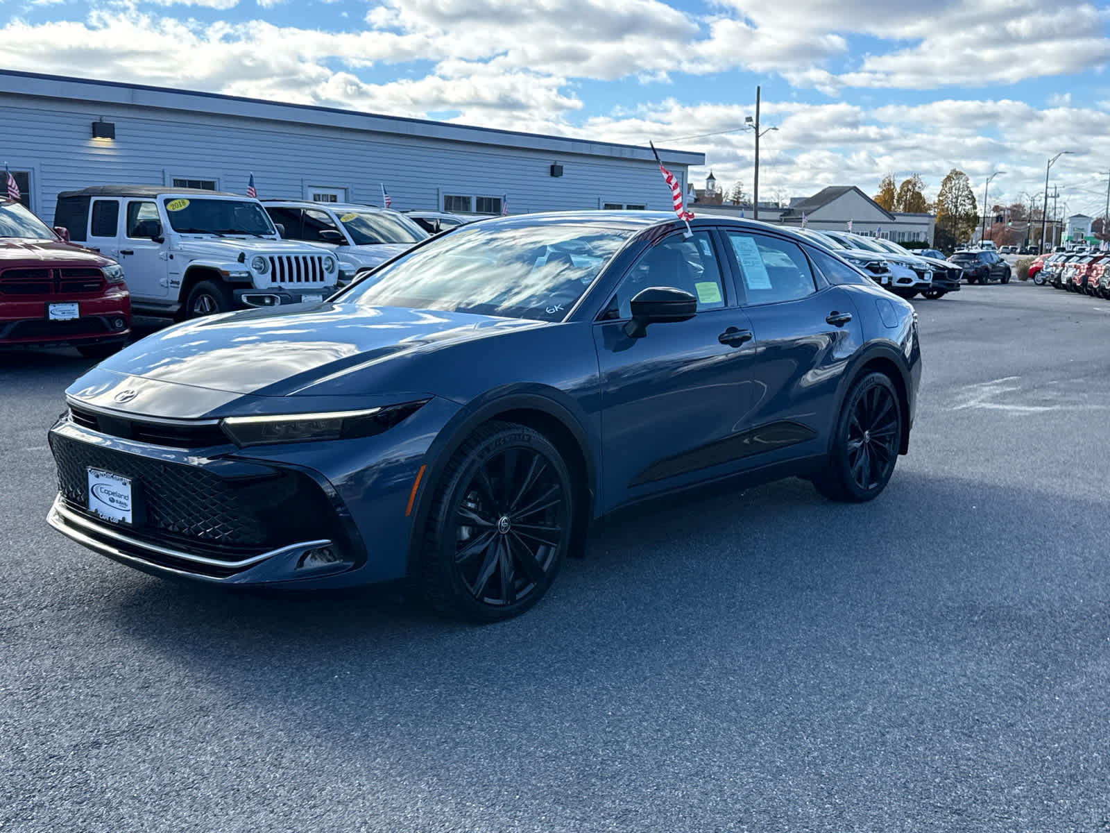 2025 Toyota Crown photo 3