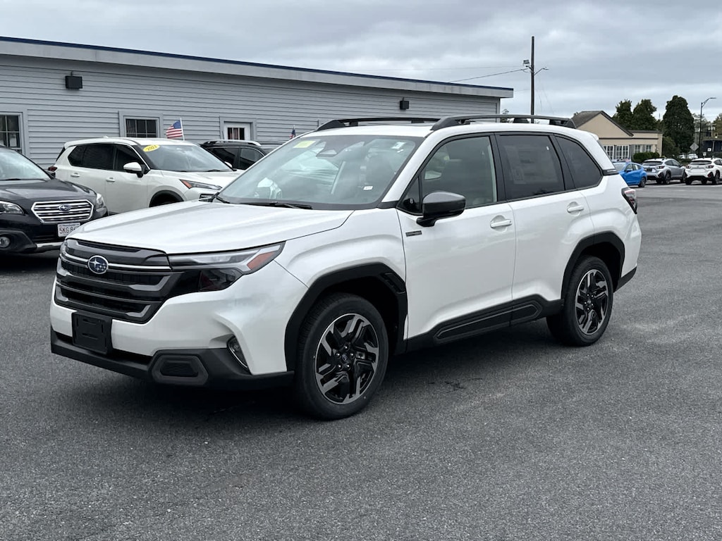 New 2025 Subaru Forester Hybrid Limited SUV