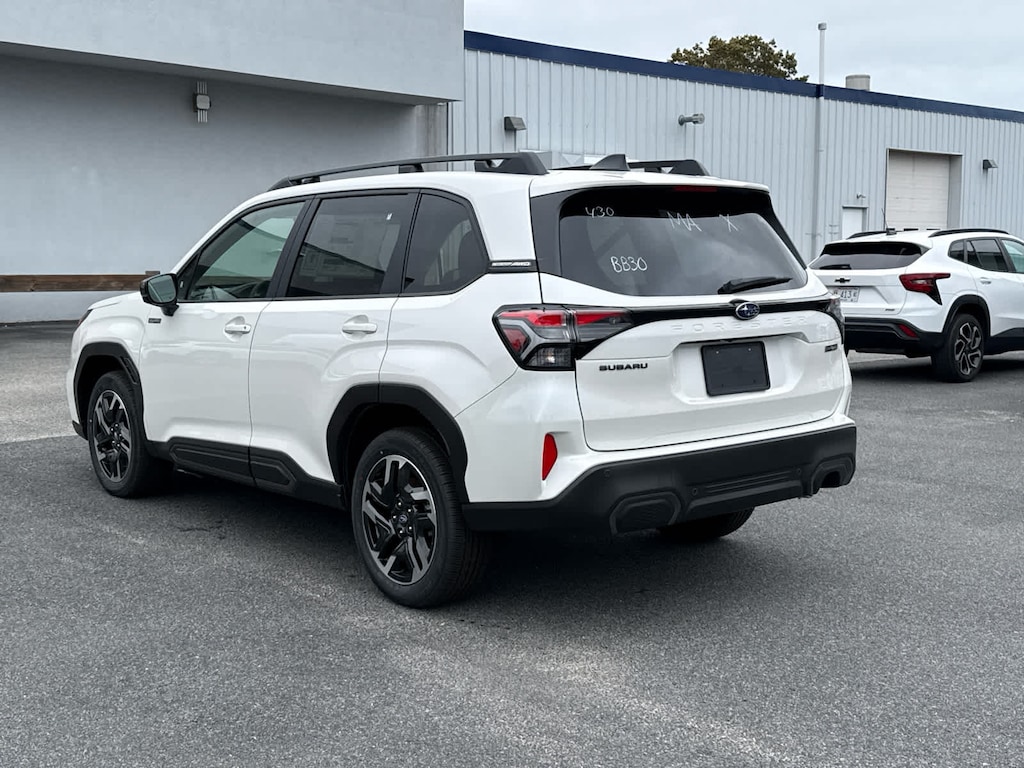New 2025 Subaru Forester Hybrid Limited SUV