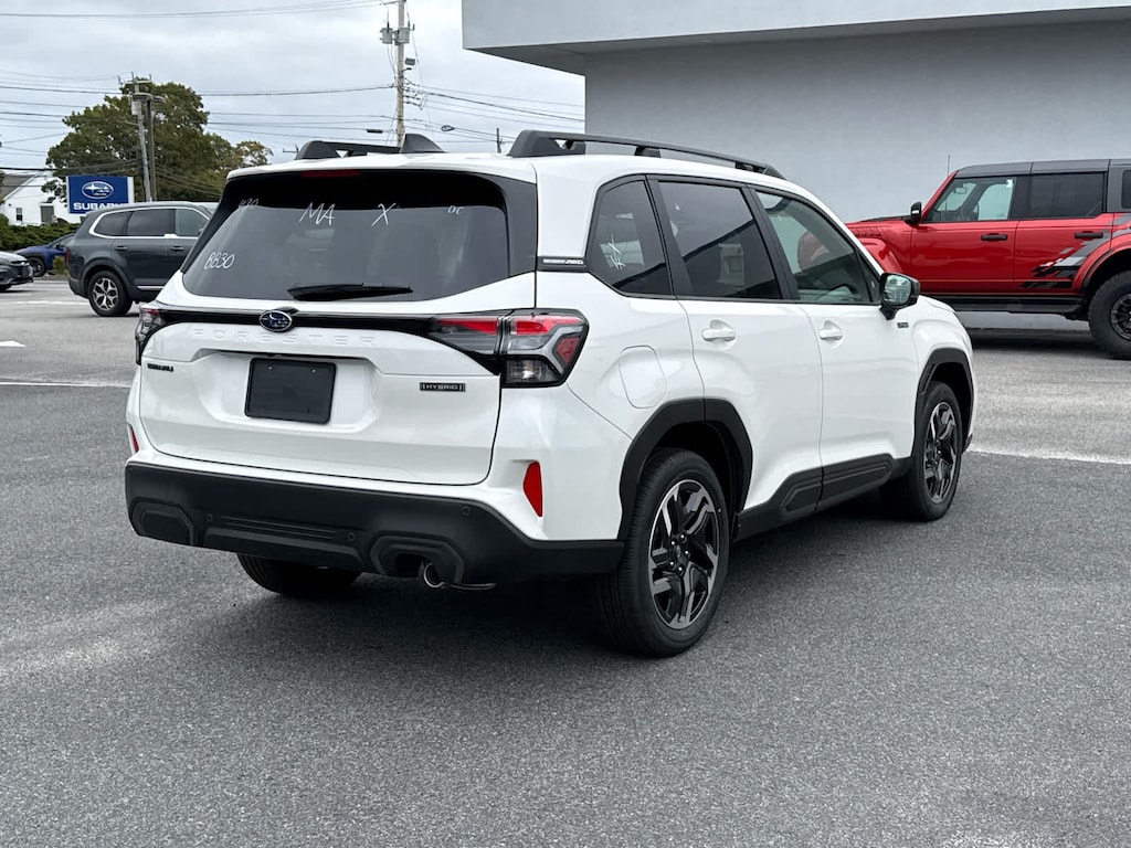 New 2025 Subaru Forester Hybrid Limited SUV