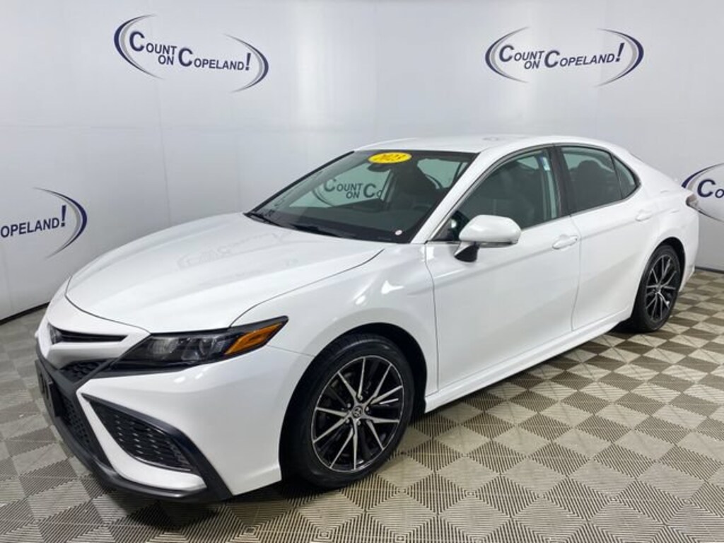 Certified 2023 Toyota Camry SE Sedan