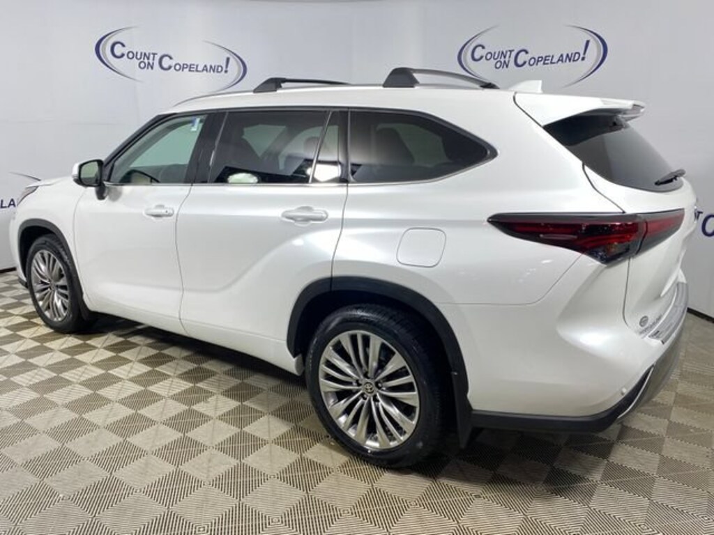 Certified 2024 Toyota Highlander Platinum SUV