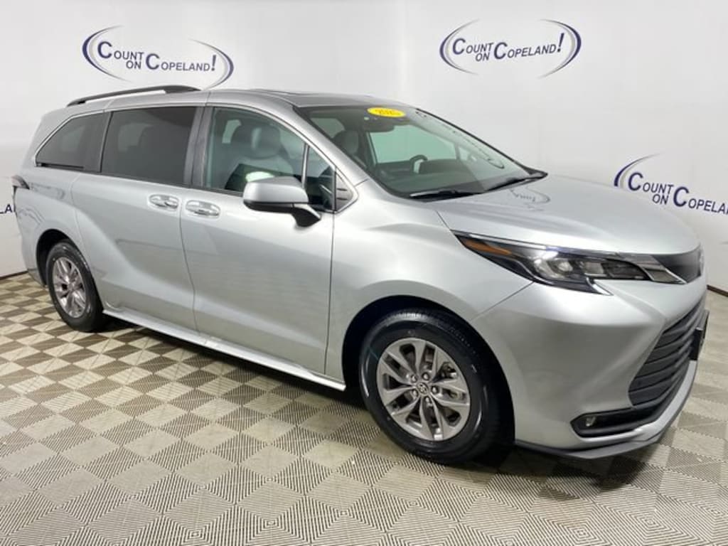 Certified 2025 Toyota Sienna XLE 8 Passenger Van Passenger Van