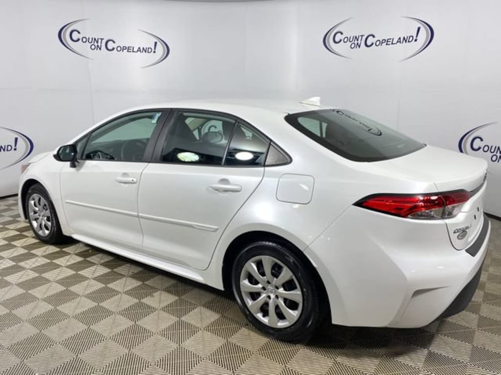 Certified 2024 Toyota Corolla LE Sedan