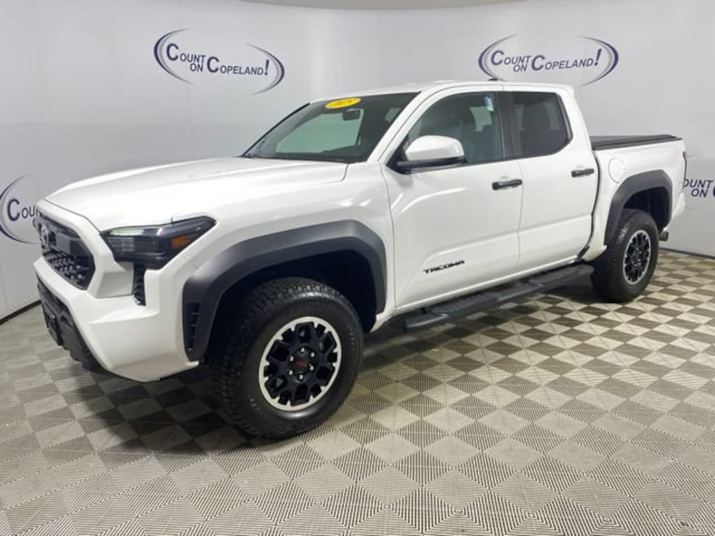 Certified 2025 Toyota Tacoma TRD Off Road Truck Double Cab