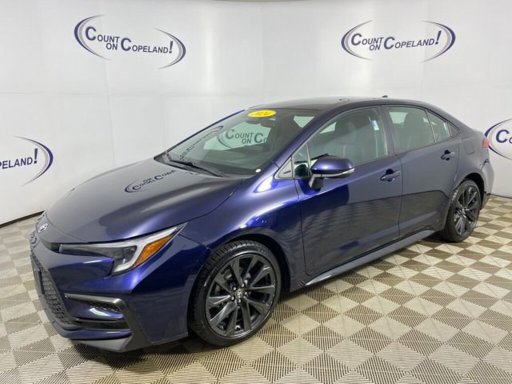 Used 2024 Toyota Corolla SE Sedan