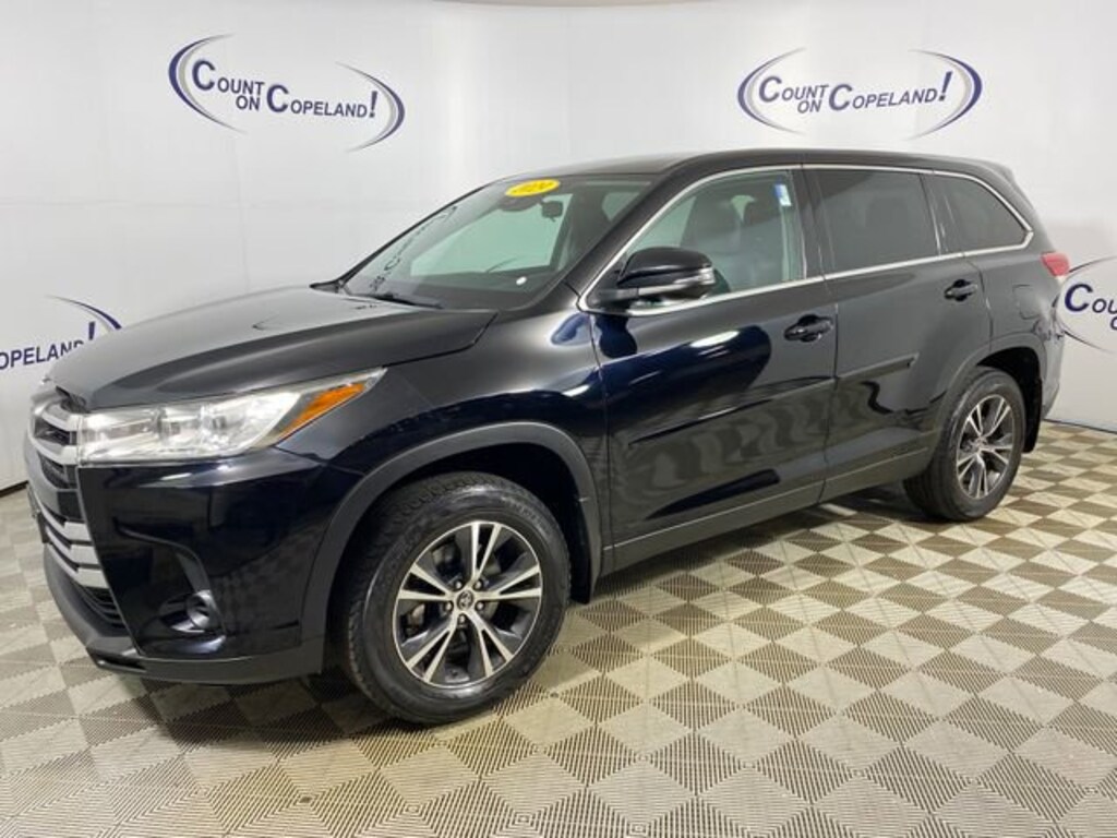 Used 2019 Toyota Highlander LE V6 SUV