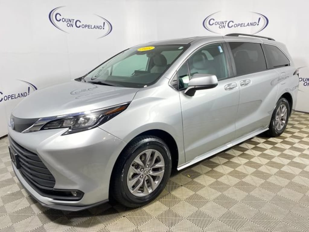 Certified 2025 Toyota Sienna XLE 8 Passenger Van Passenger Van