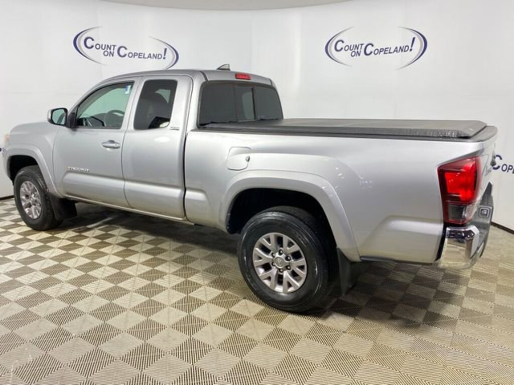 Used 2018 Toyota Tacoma SR5 V6 Truck Access Cab