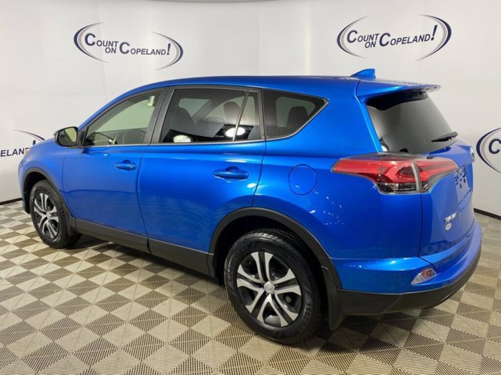 Used 2018 Toyota RAV4 LE SUV
