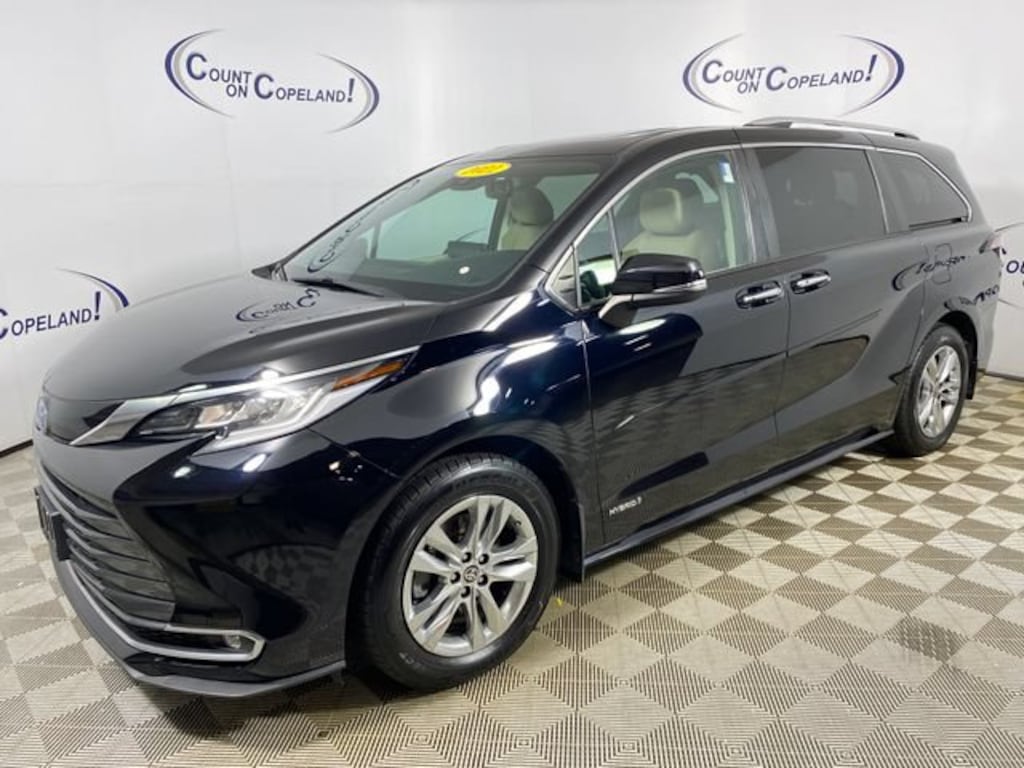 Certified 2021 Toyota Sienna Limited 7 Passenger Van