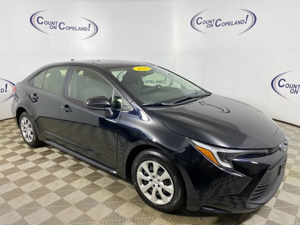 Used 2025 Toyota Corolla Hybrid LE Sedan