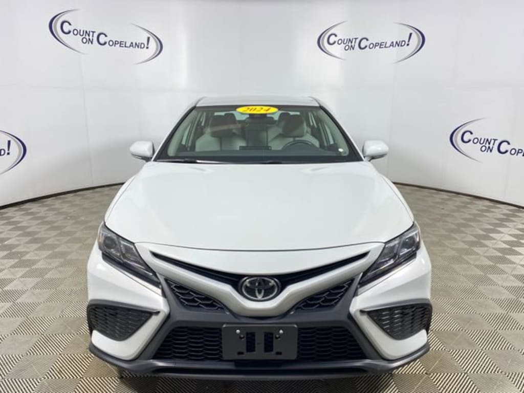 Used 2024 Toyota Camry SE Sedan