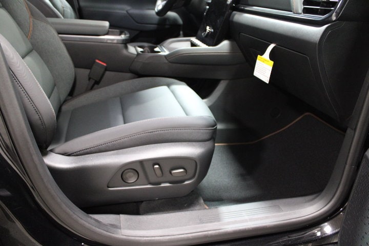 2026 GMC Terrain AT4 - Photo 24