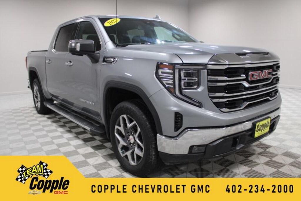 Used 2025 GMC Sierra 1500 SLT Truck Crew Cab